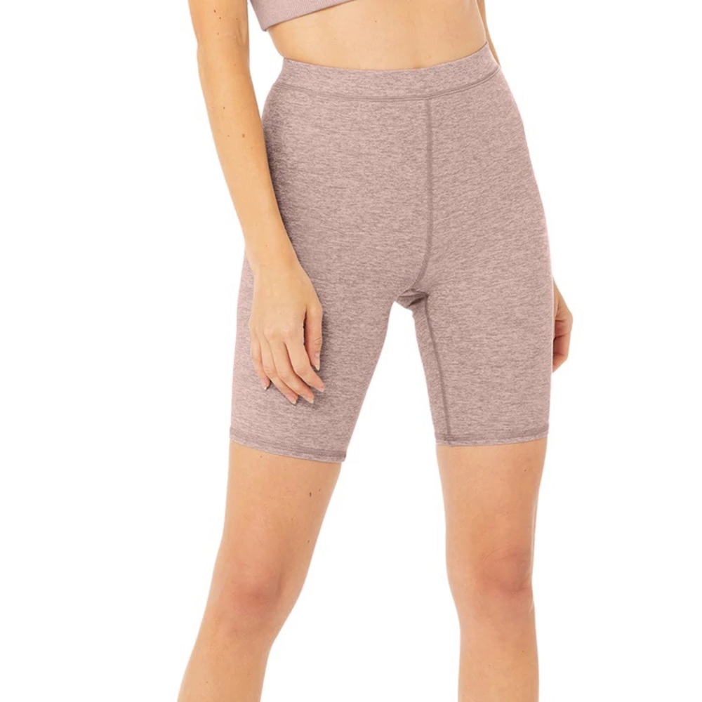 *NEW* NWOT Alo Yoga High-Waist Alosoft Flow Biker Short, Smoky Quartz Heather, M